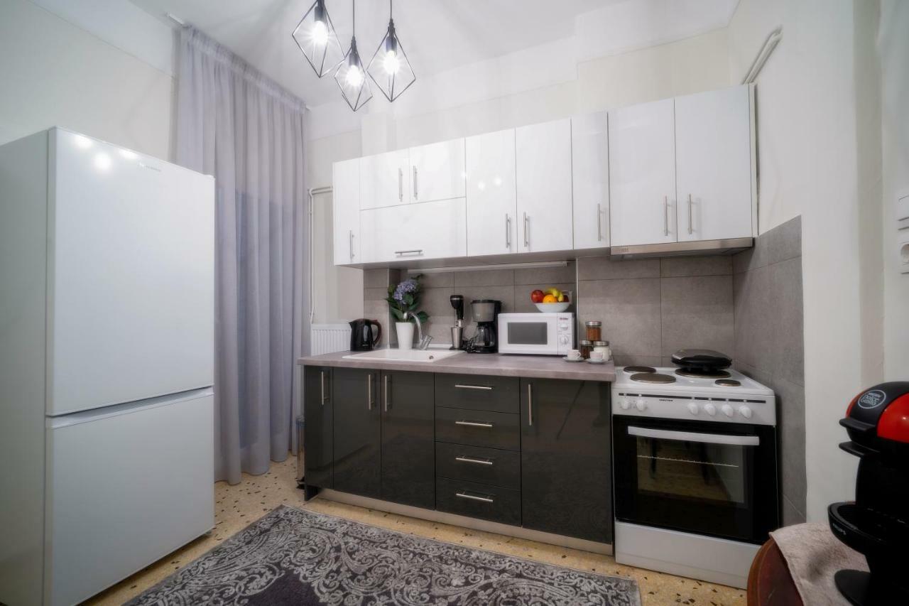 Acropolis Deluxe Apt. Apartment Tesalonika Bagian luar foto